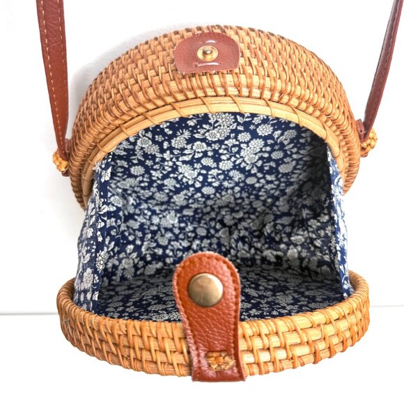 Round Woven Straw Raffia Faux Leather Strap Floral Lined Crossbody Bag Brown - Picture 3 of 4